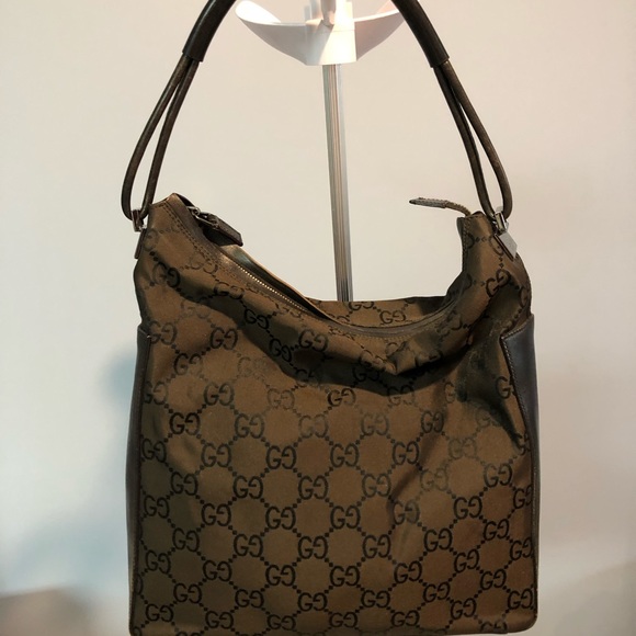 Gucci Handbags - Gucci shoulder Brown Bag